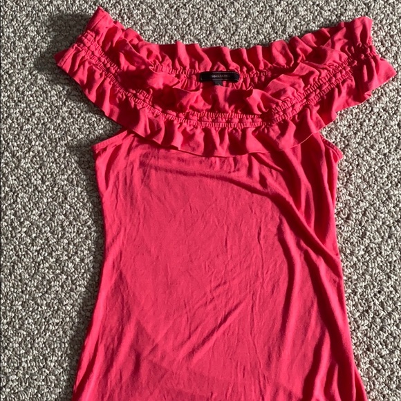 BCBG MaxAzria Ruffle Top XS - Picture 1 of 6